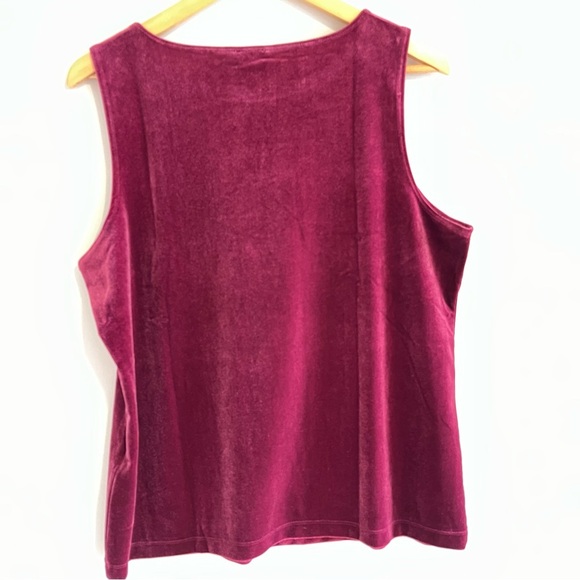 Chico’s Women’s Velvet Pull Over Tank size Medium 10/12 Deep Burgundy High Neck - Picture 8 of 8